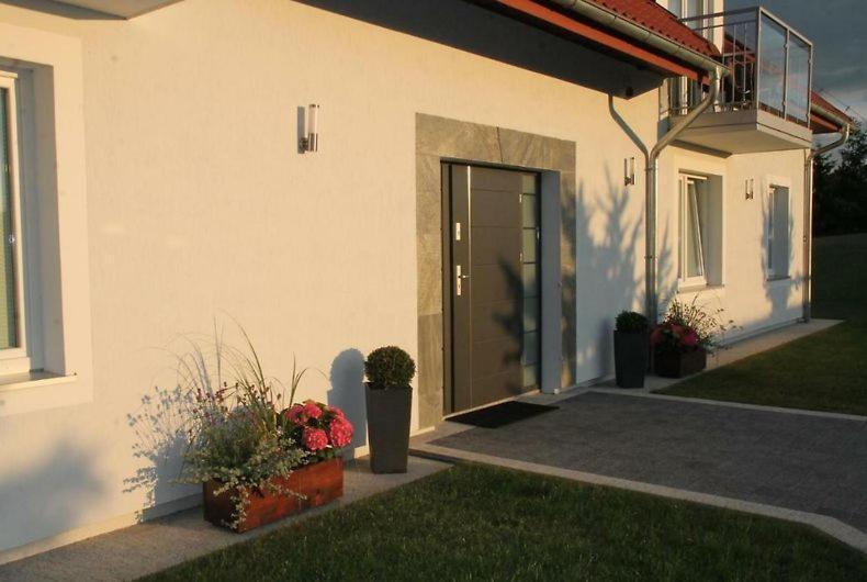 Villa Sadula - Apartamenty na Mazurach Stare Sady Bagian luar foto